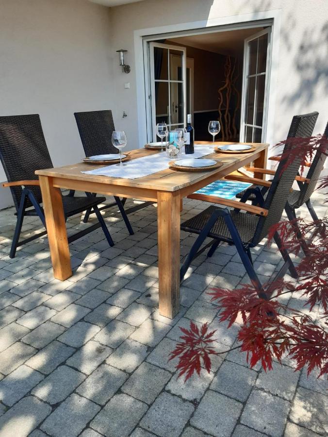 Stilvolles Apartment "Romantic" Neukirchen vorm Wald Ngoại thất bức ảnh
